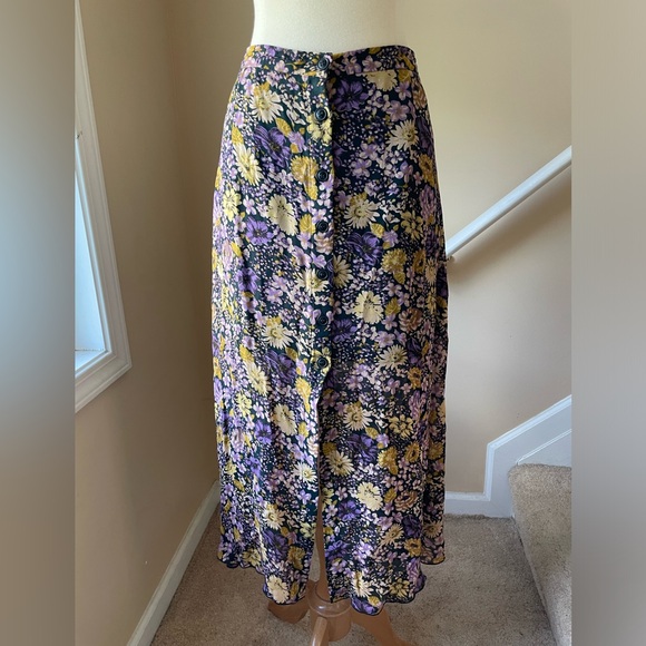 & Other Stories purple floral skirt - Picture 2 of 4